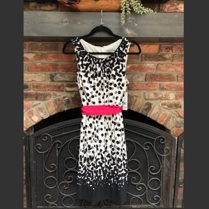 Eliza J sleeve dress, removable tie